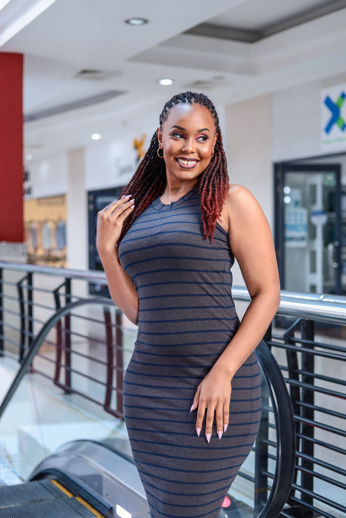 Stripped sleeveless bodycon midi dress