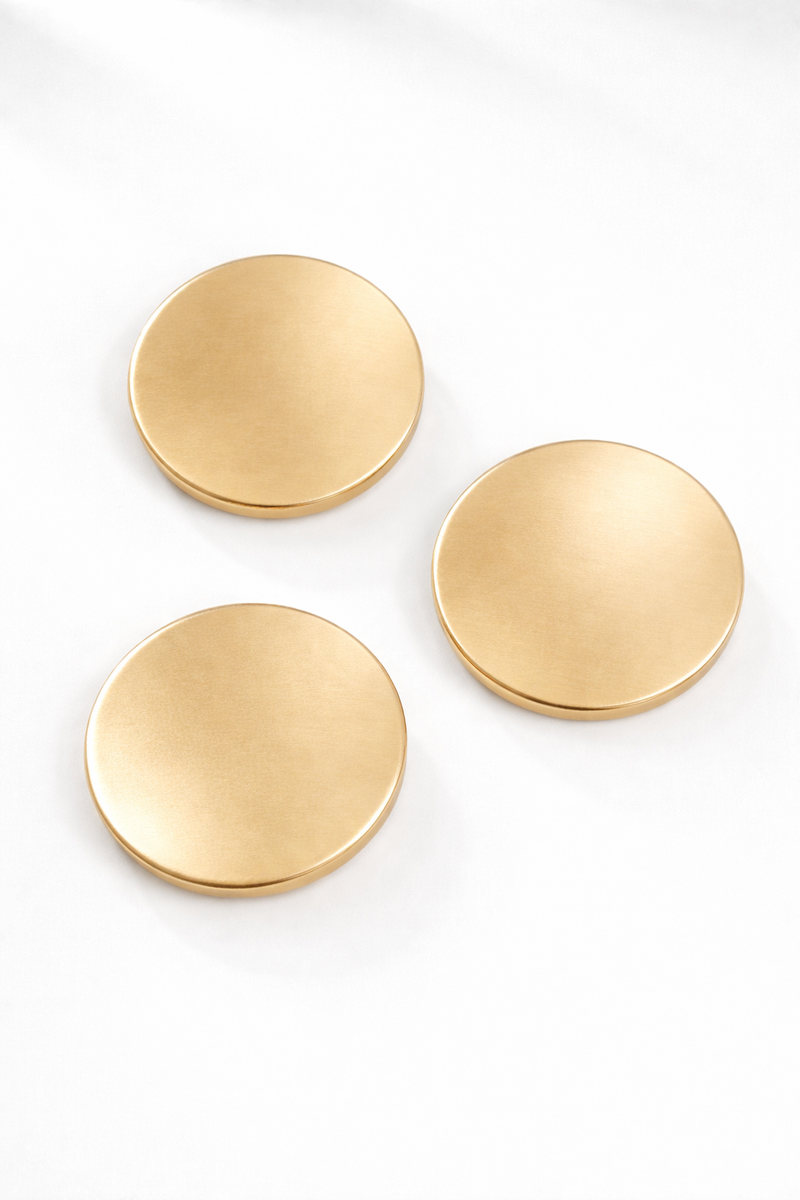 Golden Disc Luxe Brooch - Sarai Afrique