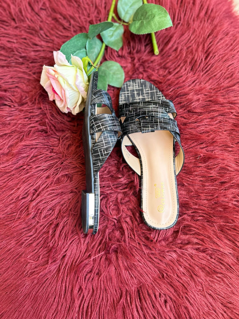 Black Clowse Sandals
