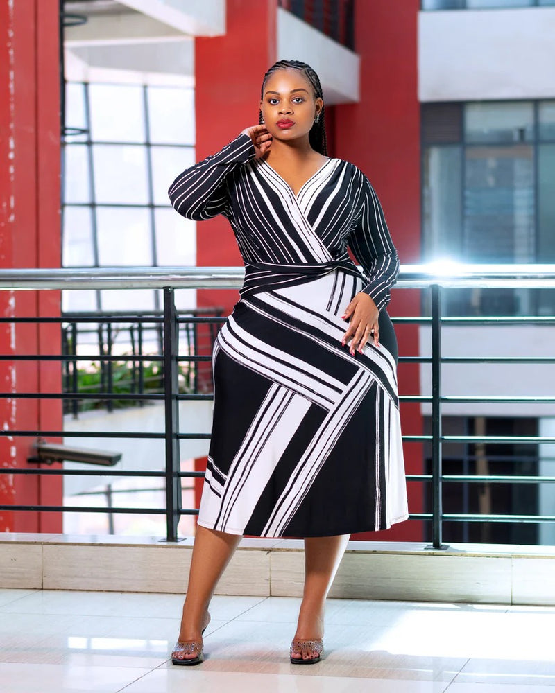 Black cream longsleeved aline dress